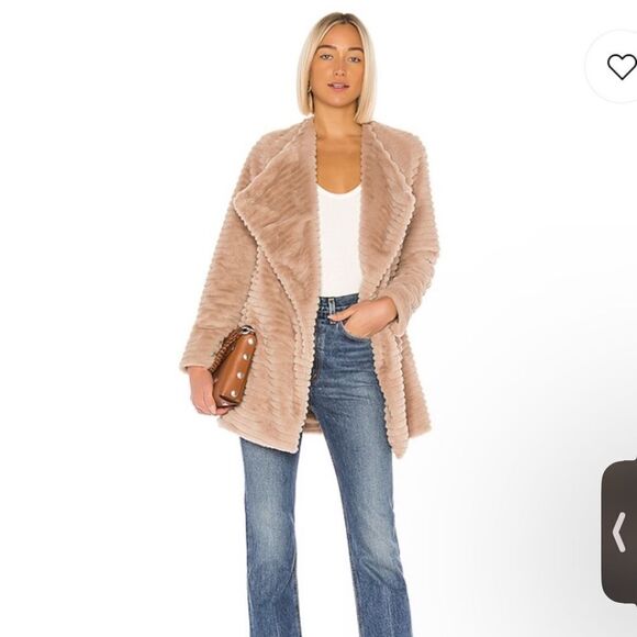 BB Dakota Fab Moment Faux fur Jacket in Tan Small - Picture 1 of 9